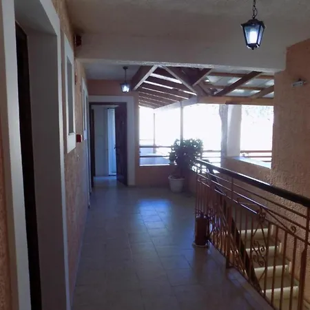 Afrodite 12 Spacious Apartment شقة أيّا إفيميا