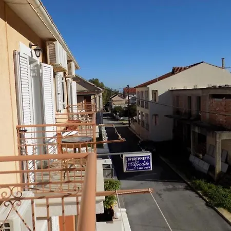 Afrodite 12 Spacious Apartment شقة